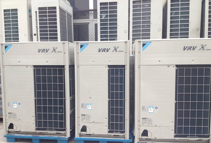 中央空調(diào)外機(jī) 中央空調(diào)外機(jī)